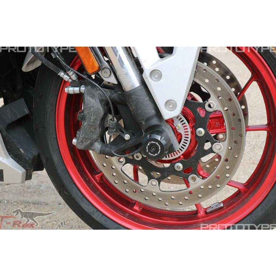 GSX-8TT/GSX-8T/GSX-8S/GSX-8R/GSX-S750 フロントアクスルスライダー T