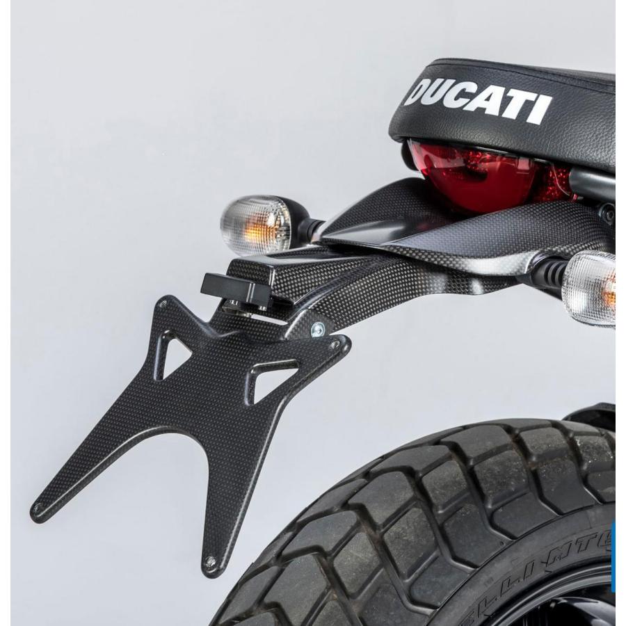 カーボン ナンバープレートホルダー マット DUCATI スクランブラー