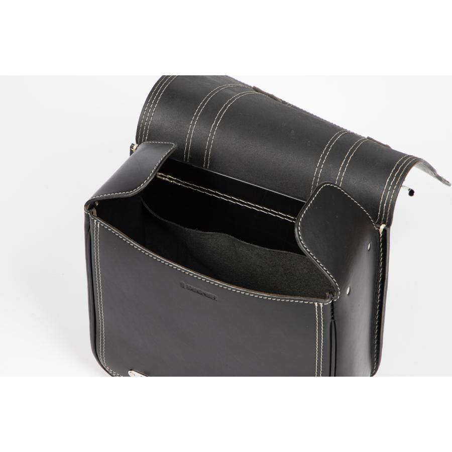 DEGNER ステッチデザイン レザーサドルバッグ 10L(ブラック/ホワイト