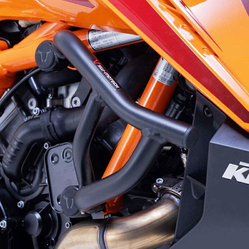 KTM 1390スーパーデュークR エンジンガード ブラック SW-MOTECH