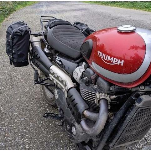 【新品 未使用】トライアンフ 水冷ボンネビルT100・T120 リアキャリア TRIUMPH（トライアンフ） 純正部品グレード：Triumph Bonneville