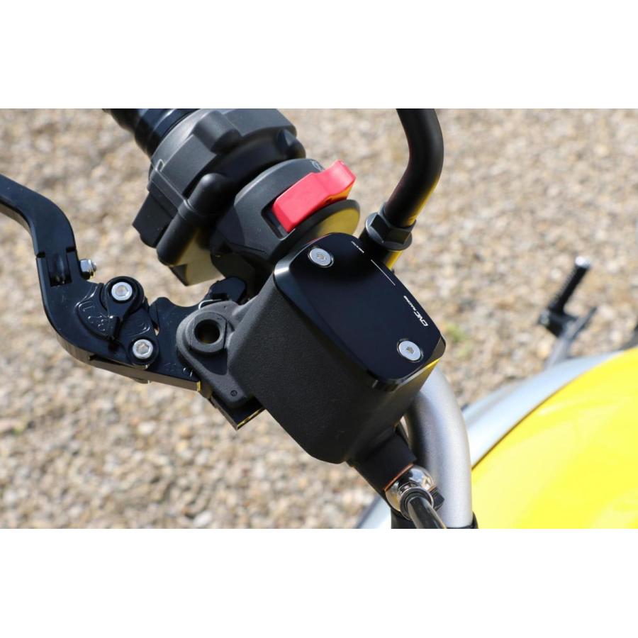 補助ブレーキ ブレーキマスターシリンダーカバー CNC Racing DUCATI スクランブラー