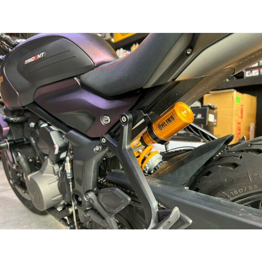 トライデント660 21- リアサスペンション STX46 外付けホース式