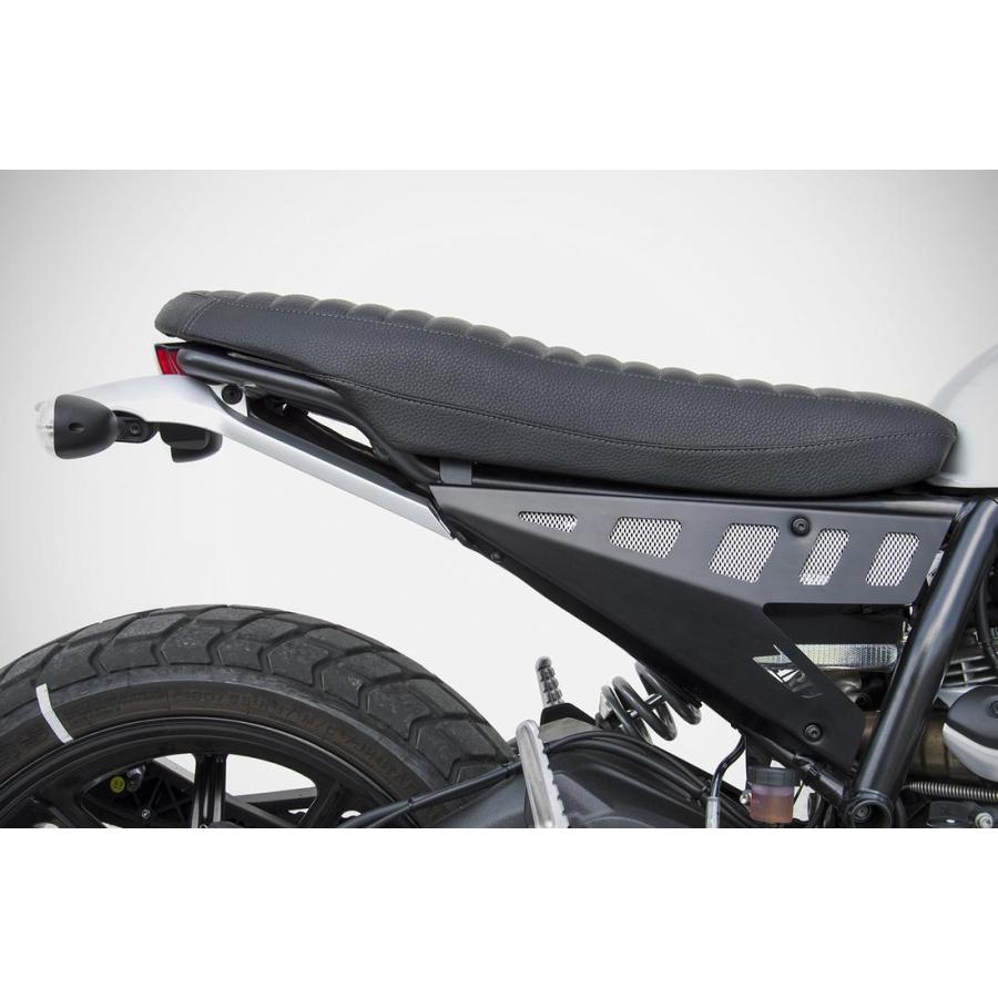 ZARD サイドパネル ブラックアノダイズド DUCATI SCRAMBLER :ZD782F-BL