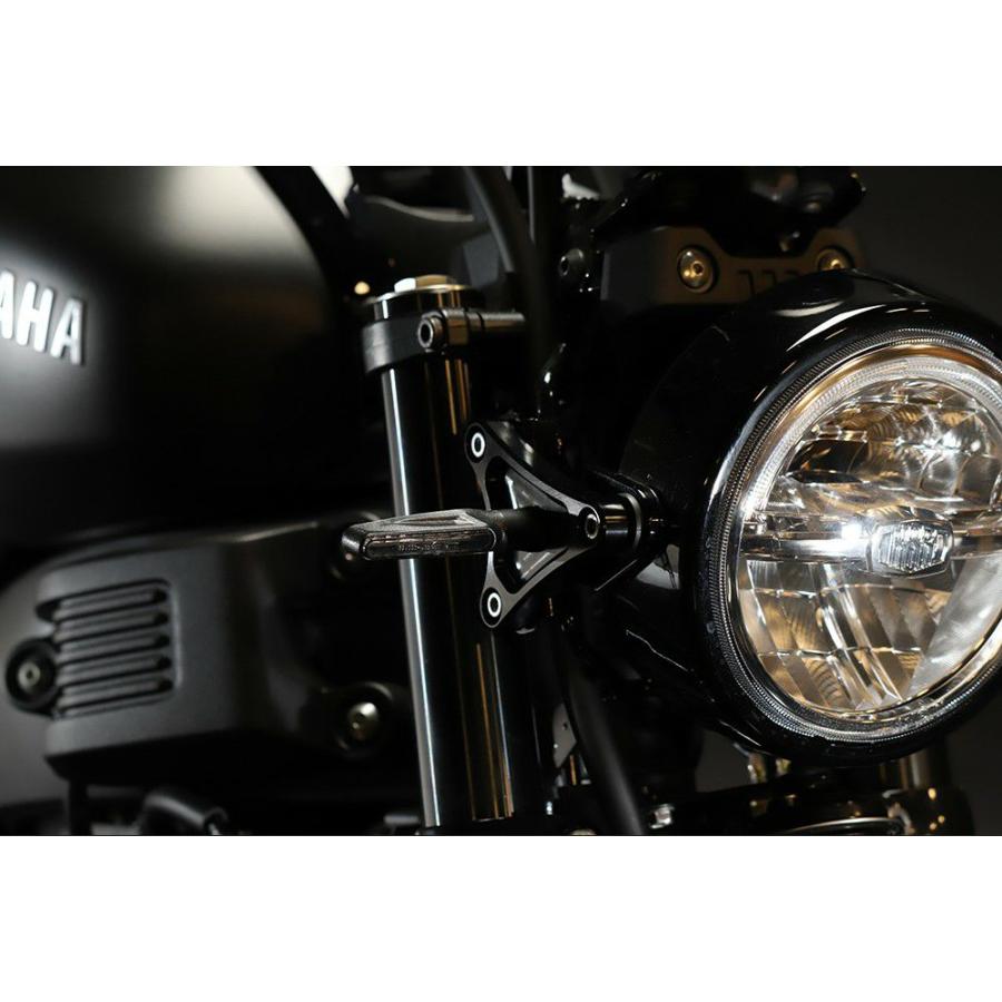 XSR125 ダークソリッドライトステー ヘッドライト/ウインカー共用
