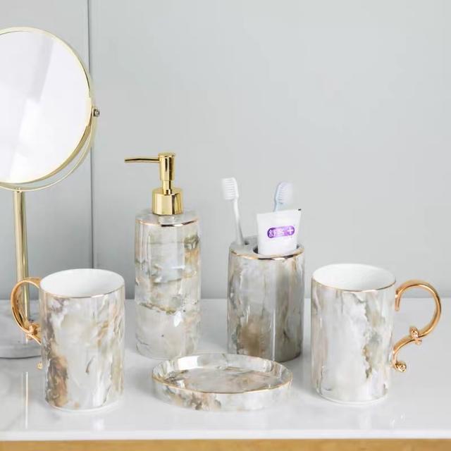 【新品】 高級サニタリー6点セット．ディスペンサー 歯ブラシスタンド 洗面用品 【2618713761】(14575円)