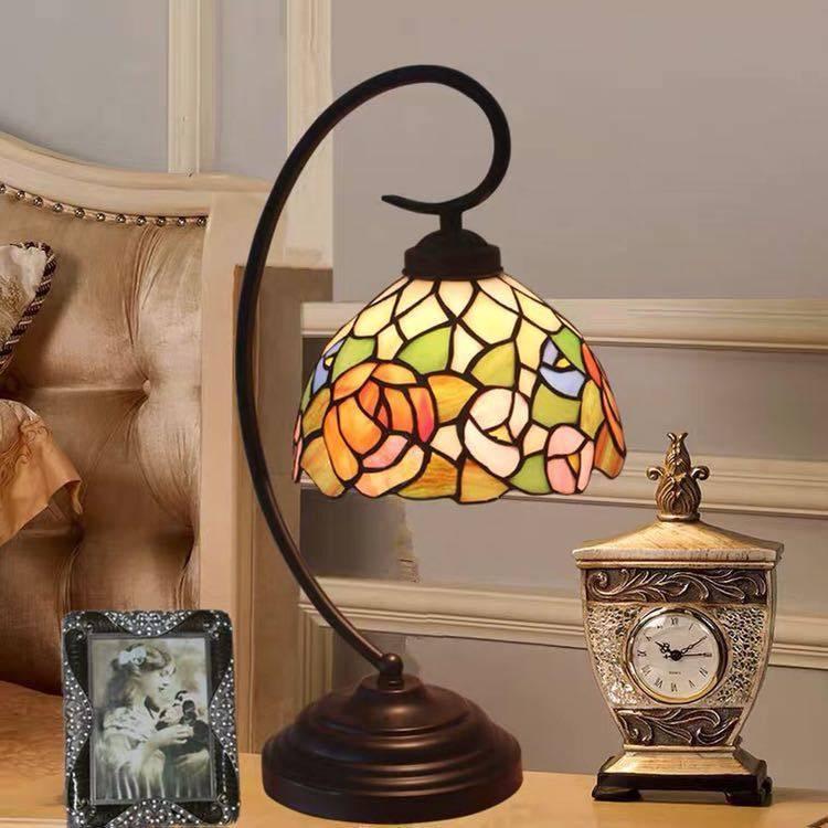 A18814 ステンドグラスランプ ．卓上スタンド 豪華テーブルランプ 卓上