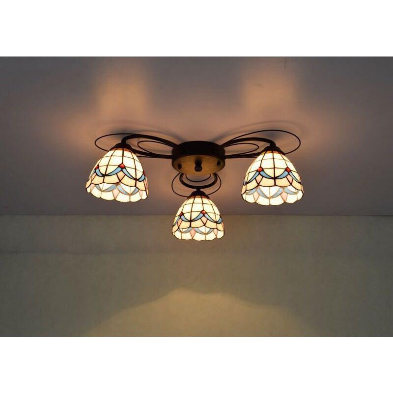 ステンドグラス　ランプ 60b43ef9b12a01a8e9658cc343d5b0