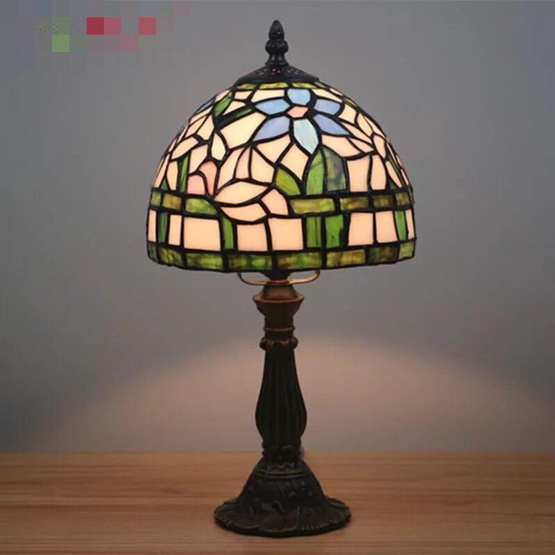 い88ステンドグラスランプ 卓上スタンド 豪華テーブルランプ ステンドグラスランプ 卓上スタンド 豪華テーブルランプ 卓上照明