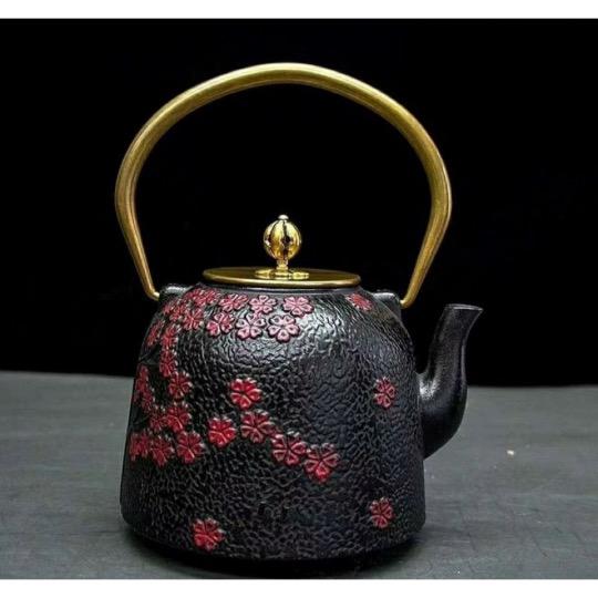 鋳鉄製鉄瓶 急須鉄瓶 手作り 老鉄瓶 やかんを沸かす 提梁鉄瓶 お茶の道具 鋳鉄製鉄瓶 急須鉄瓶 手作り 老鉄瓶 やかんを沸かす 提梁鉄瓶 お茶の