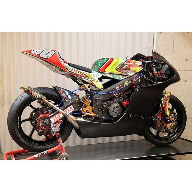 T2レーシング NSR250R オリジナル フルカウル TYPE-3 ストリートタイプ FRP製 黒ゲル+黒ゲル MC21・28 スクリーン ブラッ…_4