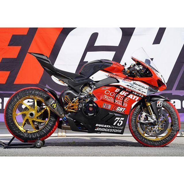 才谷屋ファクトリー panigaleV4/V4S/V4R シートカウル 仕様 カーボン綾織 Saitaniya Factoryの画像