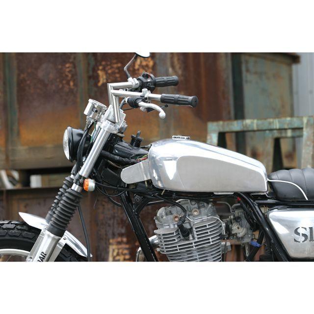 正規品／ビッグシーダー SR400 SR500 フラットサイドアルミタンク BIG CEDAR バイク｜motoride｜02