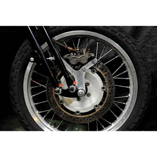 （正規品）部品屋KW W400 W650 スプリンガー用キャリパーブラケットKIT KW バイク