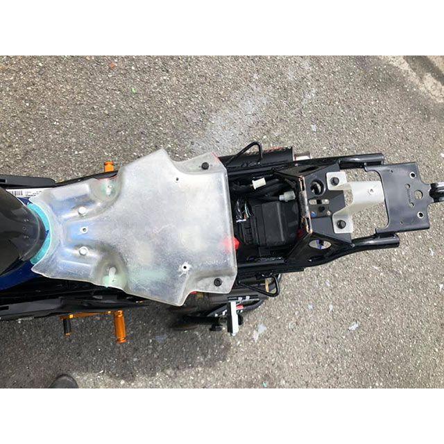 才谷屋ファクトリー GSX-R125/150 GSX-R125 シングルシート/レース/白ゲル 仕様 バフ済み/裏板ビス留 Saitaniya Fa…_2
