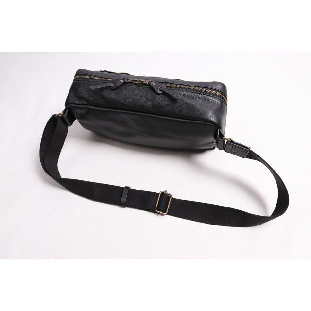 DEGNER レザー ホルスターバッグ　ボディバッグ 黒　美品 DEGNER（デグナー） W-114 レザーボディバッグ（ブラック