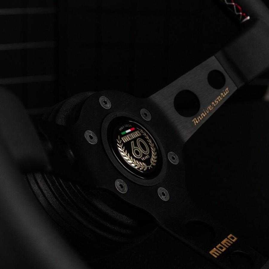 MOMO モモ ステアリング MOD. 07 ANNIVERSARY 60(モデル07 MOMO モモ ステアリング MOD. 07 ANNIVERSARY 60(モデル07