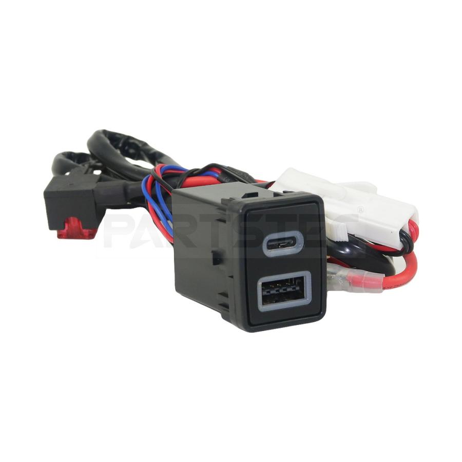 セレナ 日産用 USB USB-C 2ポート搭載 スイッチホールパネル