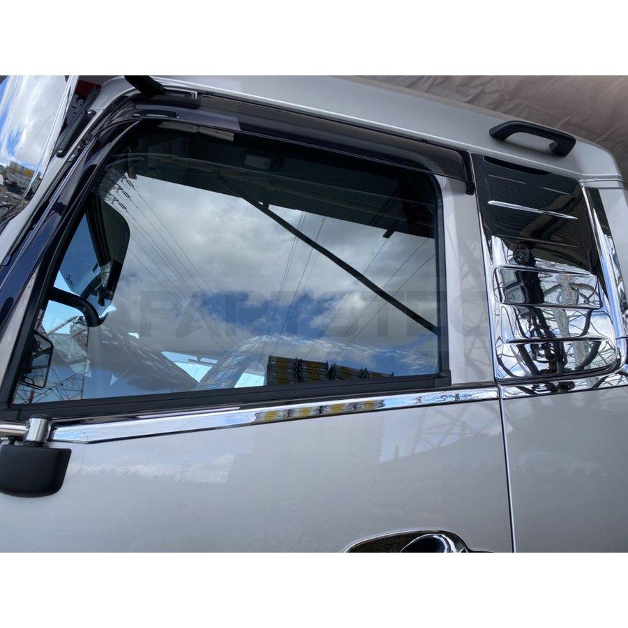 日産 UD 新型 17 パーフェクト クオン 07クオン メッキ ドアアッパー