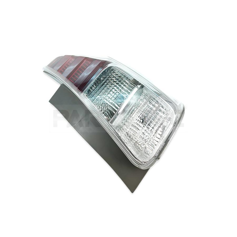 トヨタ（TOYOTA） プリウスα ZVW40 ZVW41 テールランプ US仕様 左右