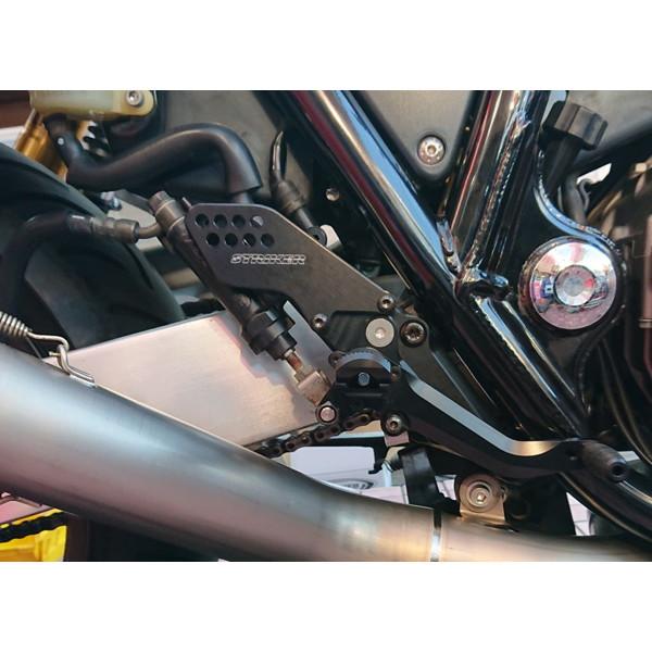 STRIKER ストライカー STCステップキット `03-20CB1300SF/SB/ABS BK 4 