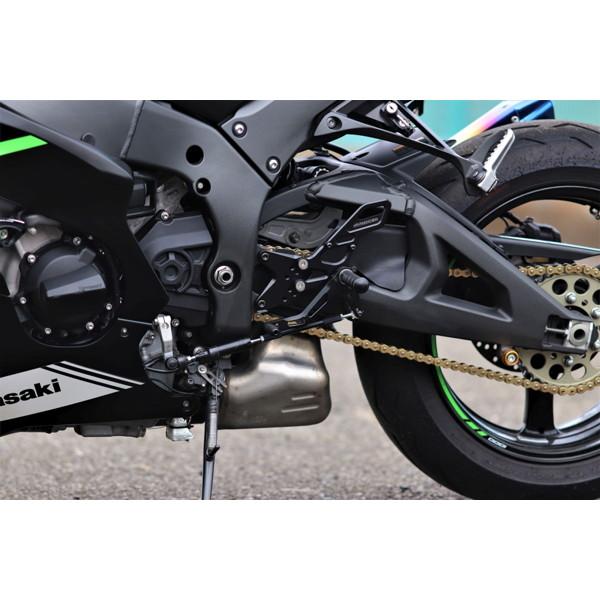 STRIKER ストライカー スペシャルステップキット '21- ZX-10R/RR STRIKER ストライカー スペシャルステップキット '21- ZX-10R/RR