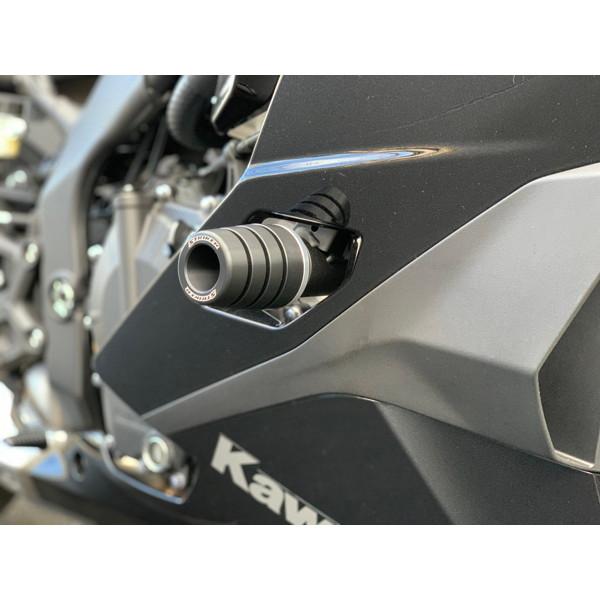 STRIKER ストライカー ガードスライダー SS-GS157B-F1 Ninja ZX STRIKER ストライカー ガードスライダー SS-GS157B-F1 Ninja ZX