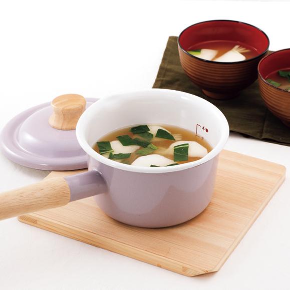 ホーロー鍋 コットンプラス 14cm ミルクパン 富士ホーロー 片手鍋 注ぎ口付き ホーロー 蓋付き鍋 鍋 キッチン用品 調理道具 ガス火対応 IH対応 調理鍋 |  | 04