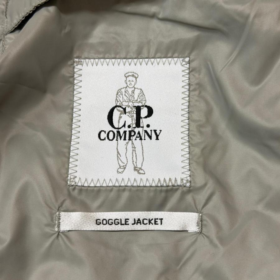 C.P. COMPANY シーピーカンパニー DD SHELL GOGGLE DOWN JACKET  シェルゴーグル ダウンジャケット  17CMOW073A ベージュ XL 10145Mの画像