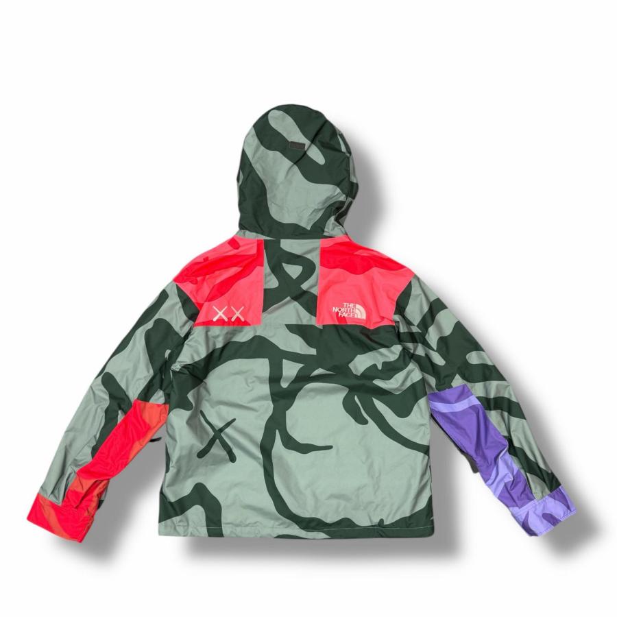 THE NORTH FACE（ザ ノースフェイス） × KAWS カウズ Retro 1986