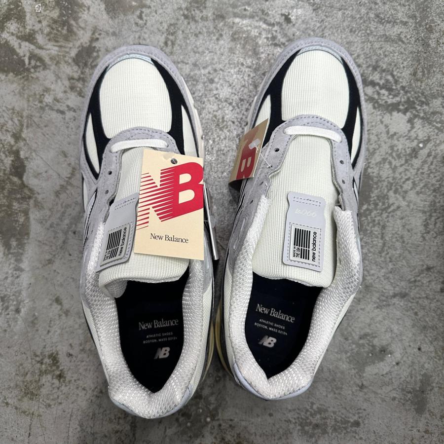 New Balance（ニューバランス） 未使用品 990V4 ローカットスニーカー