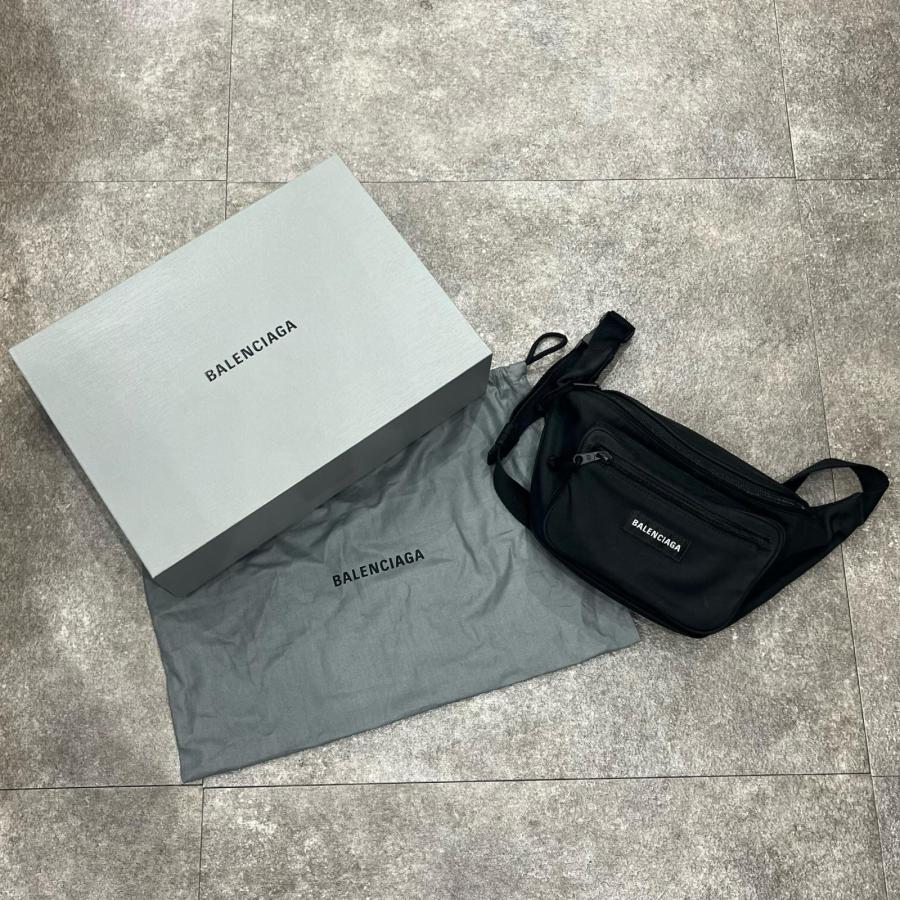 BALENCIAGA（バレンシアガ） ナイロン ショルダーバッグ ボディー
