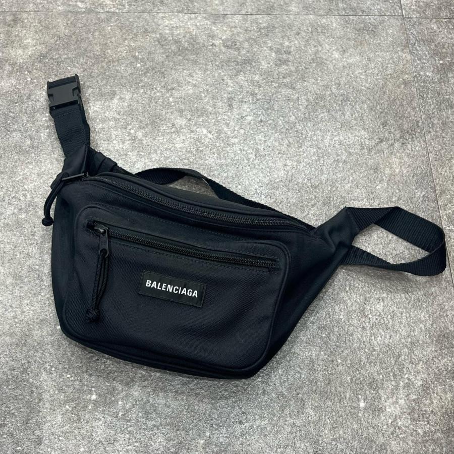 BALENCIAGA（バレンシアガ） ナイロン ショルダーバッグ ボディー
