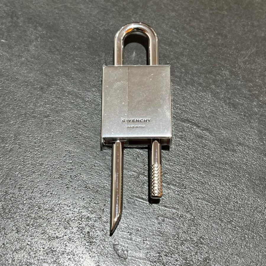 未使用品 GIVENCHY ジバンシィ 4G PADLOCK クリスタル4Gパドロック 南京錠 チャーム シルバー F 13763M_2