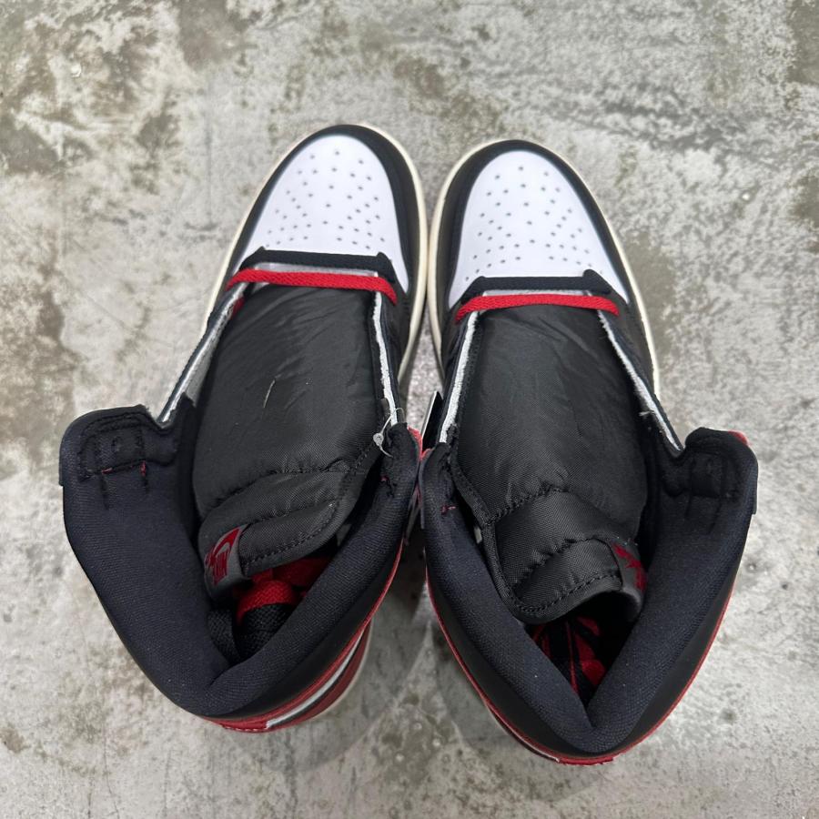 NIKE（ナイキ） 未使用品 Air Jordan 1 Retro High OG Black Toe