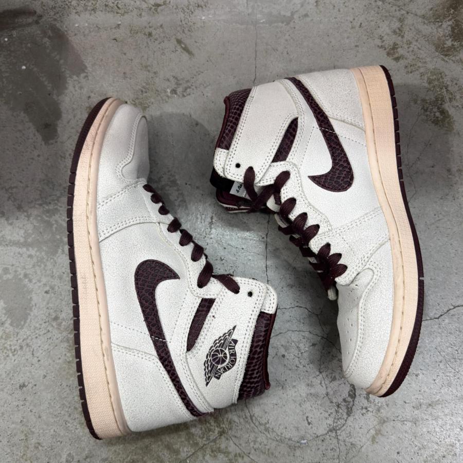 NIKE（ナイキ） × A Ma Maniere アママニエール Air Jordan 1 Retro
