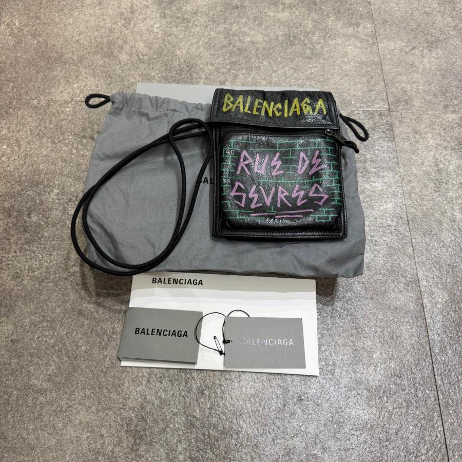 BALENCIAGA エクスプローラー グラフィック レザーポーチ ショルダーバッグ ショルダーバッグ バレンシアガ ブラック F （19996M） BALENCIAGA（バレンシアガ） エクスプローラー グラフィック レザー