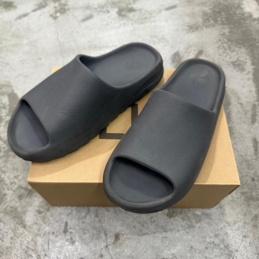 adidas（アディダス） YEEZY Slide 
