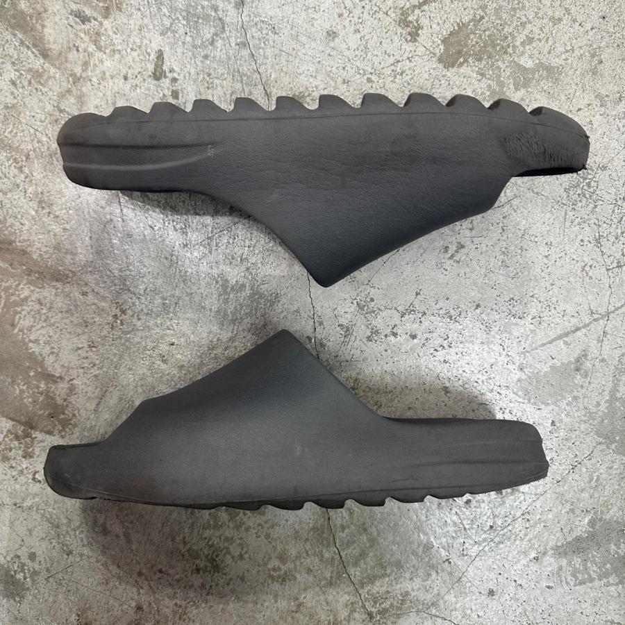 adidas（アディダス） YEEZY Slide 