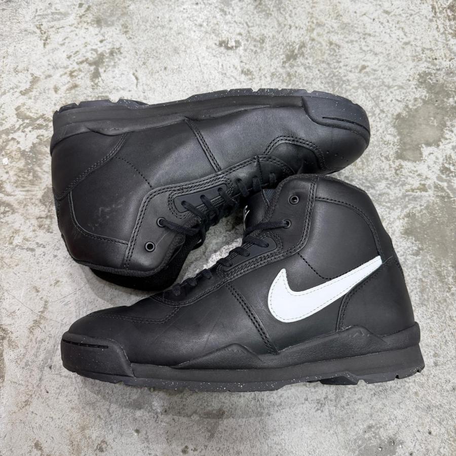 NIKE（ナイキ） × STUSSY Baltoro High バルトロ ハイ スニーカー