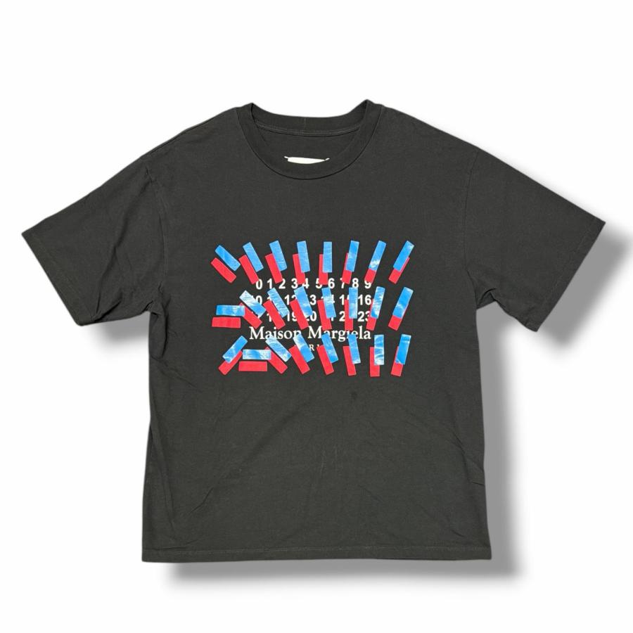 Maison Margiela メゾンマルジェラ カレンダータググラフィックTシャツ