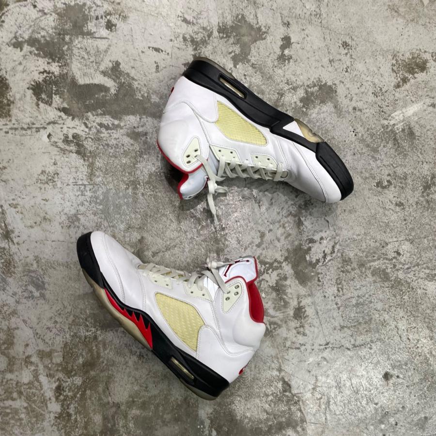 極美品　NIKE ナイキ エアジョーダン5 レトロ ファイアレッド 28cm NIKE（ナイキ） NIKE Air Jordan 5 Retro Fire Red エアジョーダン5