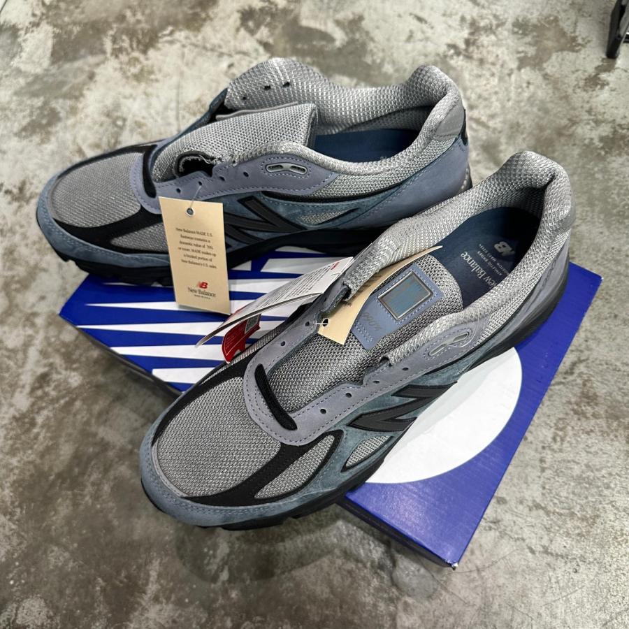 New Balance（ニューバランス） 未使用品 990V4 