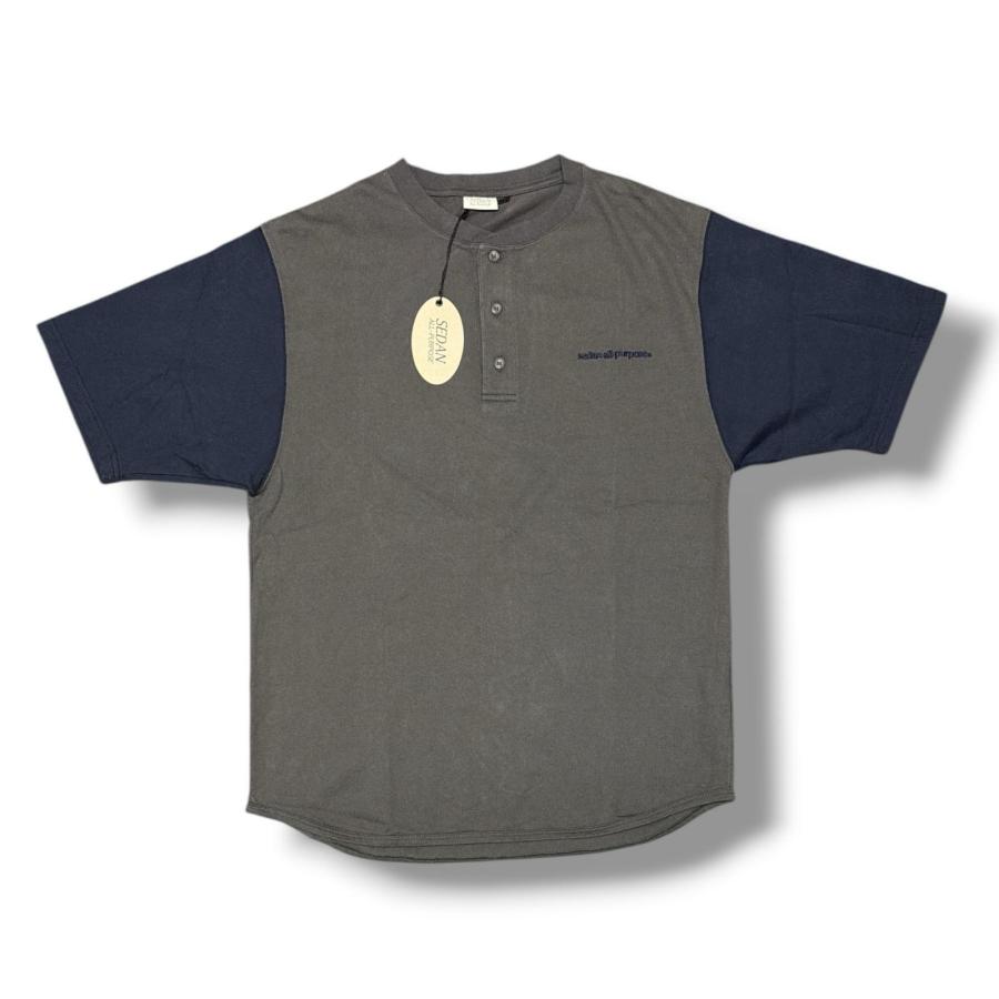 SEDAN ALL-PURPOSE セダンオールパーパス Henleyneck Baseball Tee