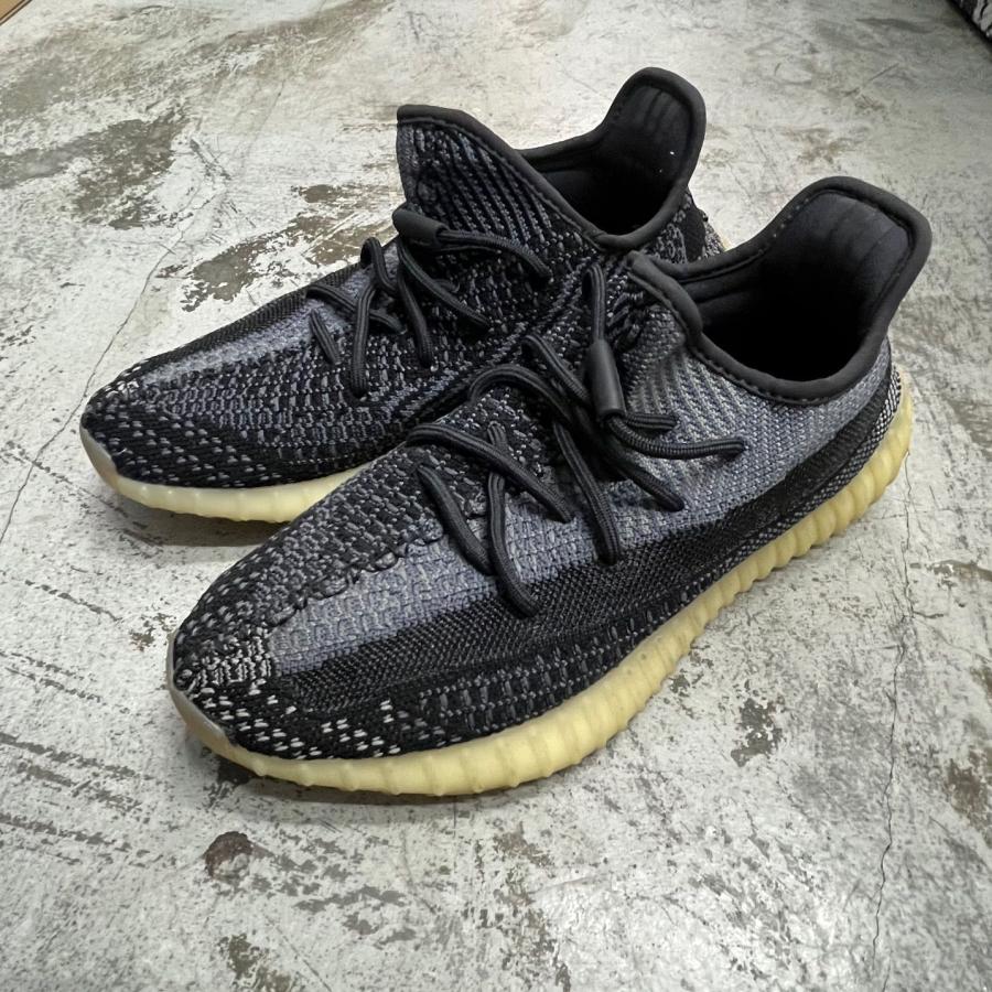 adidas（アディダス） YEEZY Boost 350V2 Carbon イージーブースト