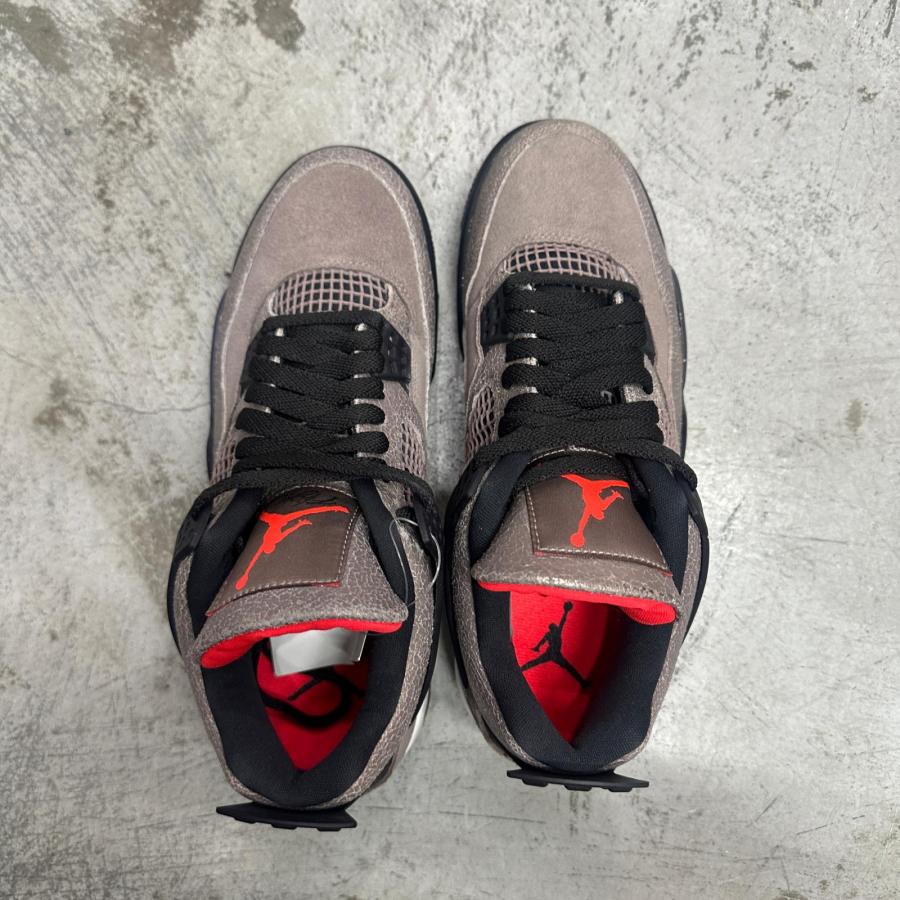 NIKE（ナイキ） Air Jordan 4 Taupe Haze ジョーダン4 トープヘイズ