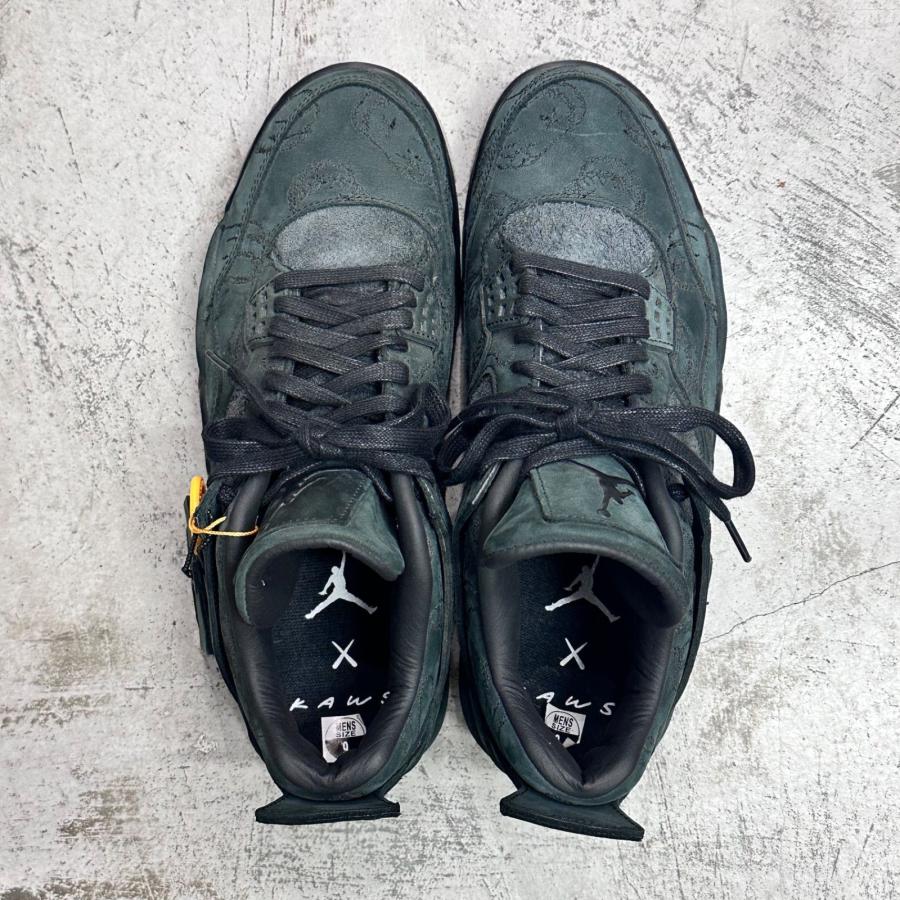 NIKE  × KAWS ナイキ カウズ Air Jordan 4 Retro Black カウズ コラボ ジョーダン4 スニーカー 930155-001 ブラック 27 27cm （91832A）の画像