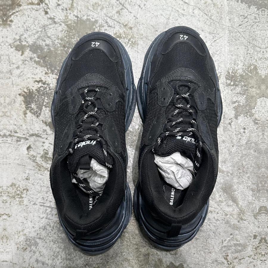 BALENCIAGA（バレンシアガ） Triple トリプルS ダットスニーカー