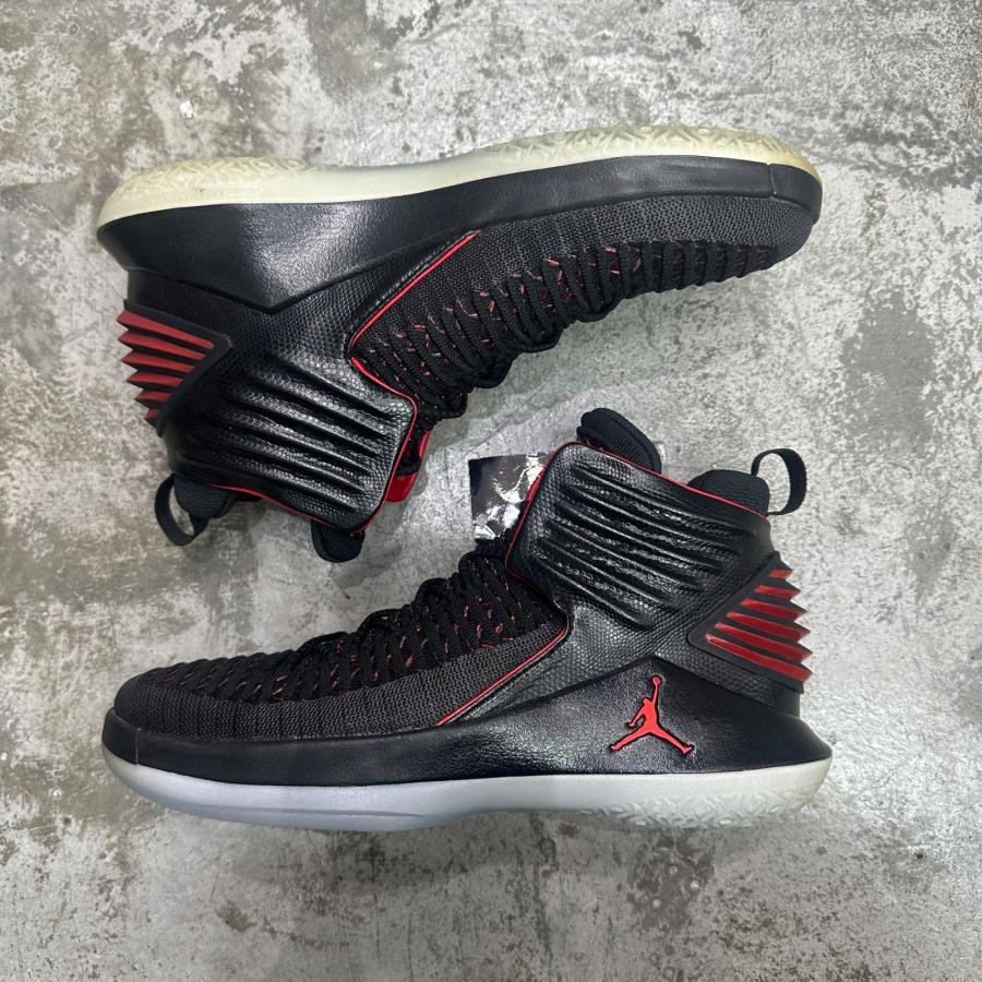 NIKE（ナイキ） AIR JORDAN XXXII BG エアジョーダン ハイカット
