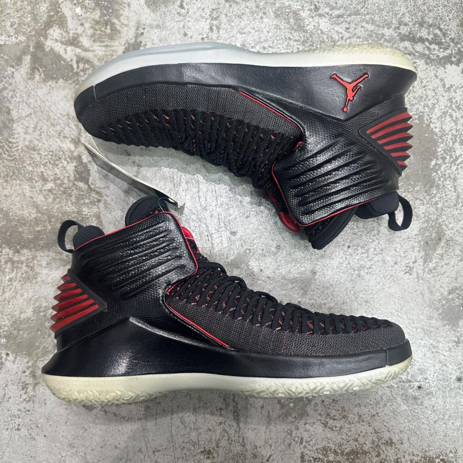 NIKE（ナイキ） AIR JORDAN XXXII BG エアジョーダン ハイカット
